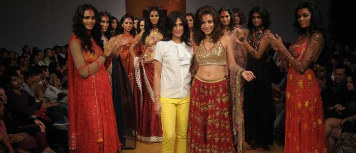 Designer Rina Dhaka with Amrita Puri at BFW 8